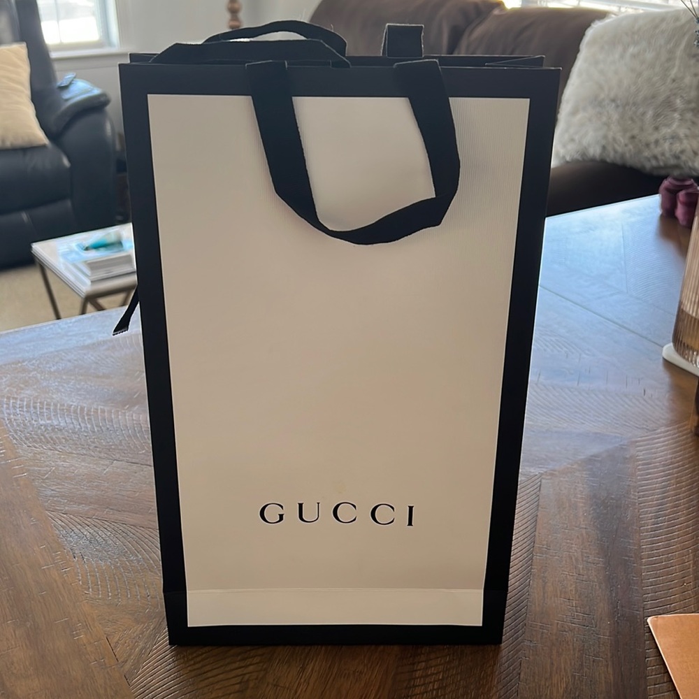Gucci shopping bag